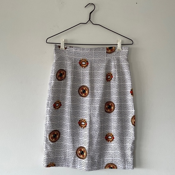 VINTAGE Labyrinth Brooch Pencil Skirt - Picture 1 of 12
